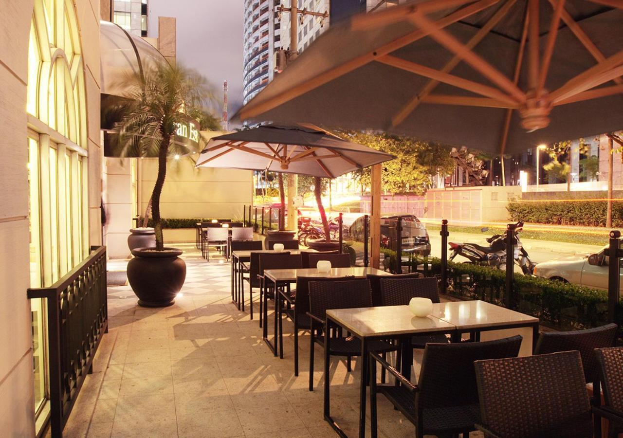 Gran Estanplaza Berrini Otel Sao Paulo Dış mekan fotoğraf The outdoor patio at the restaurant